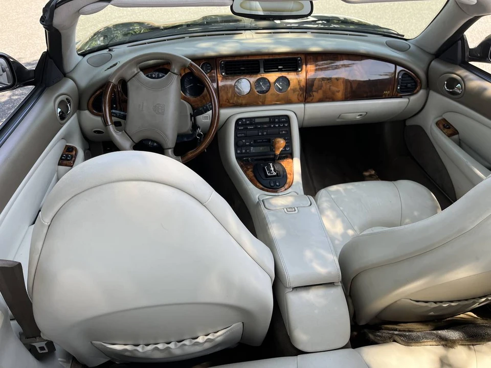 1998 Jaguar X100 XK8 - Image 9 of 10