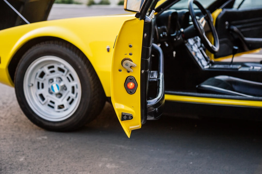 1972 DeTomaso Pantera - Image 20 of 31