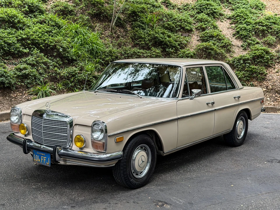 1972 Mercedes-Benz W114 & W115 - Image 19 of 31