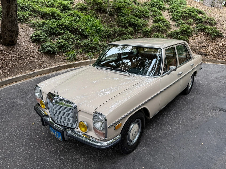 1972 Mercedes-Benz W114 & W115 - Image 18 of 31