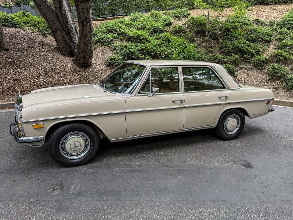 1972 Mercedes-Benz W114 & W115 - Image 21 of 31