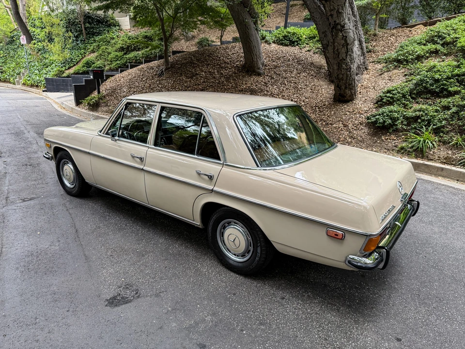 1972 Mercedes-Benz W114 & W115 - Image 25 of 31