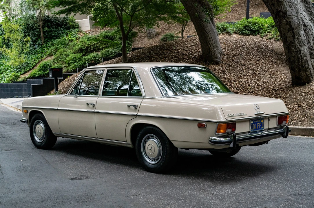 1972 Mercedes-Benz W114 & W115 - Image 26 of 31