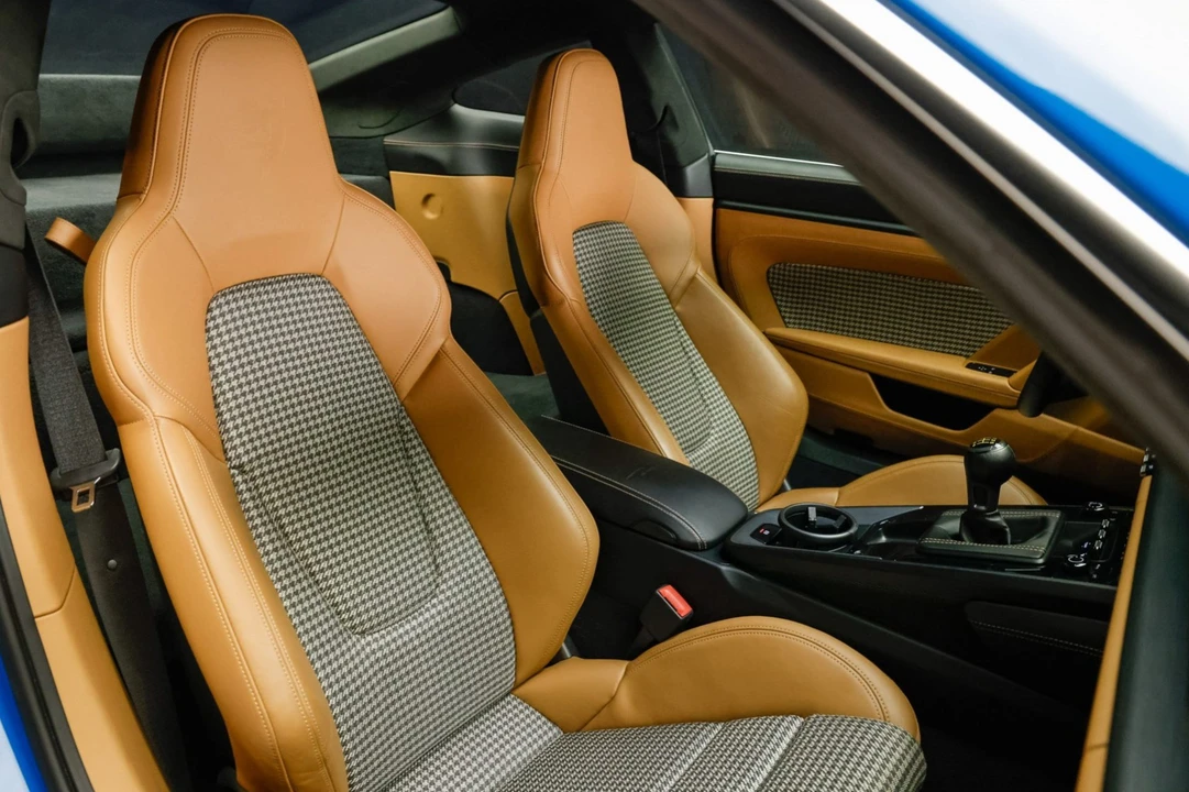 2022 Porsche 992 GT3 - Image 4 of 7