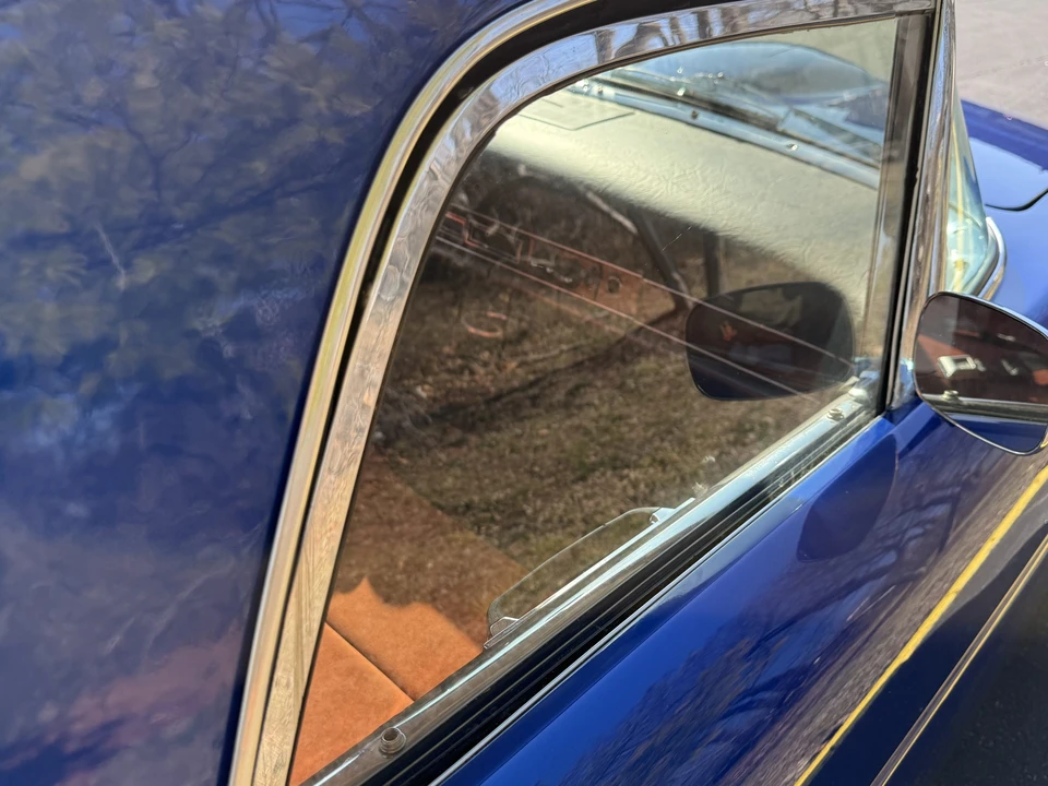 1955 Ford Thunderbird 1st Gen - Image 28 of 31