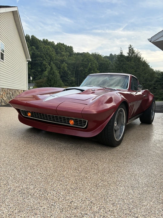 1965 Chevrolet Corvette C2 - Image 4 of 31