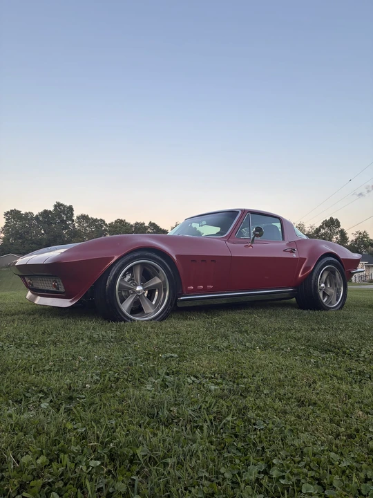 1965 Chevrolet Corvette C2 - Image 2 of 31