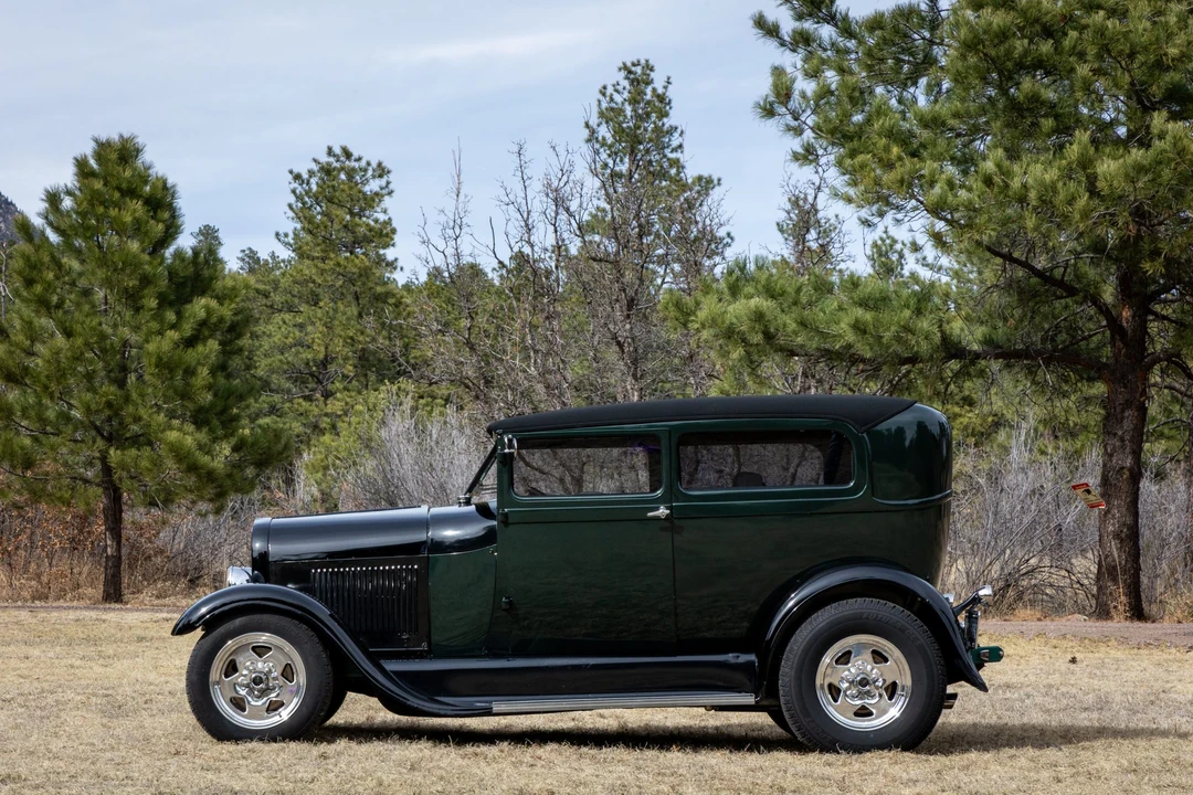Ford Hot Rod - Image 24 of 31