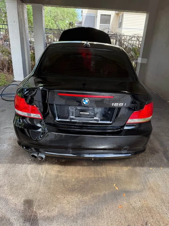 2009 BMW E81/E82/E88 1 Series - Image 2 of 10