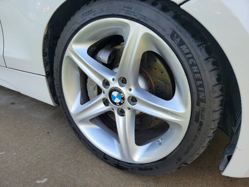 2011 BMW E82 135i & 135is - Image 5 of 11