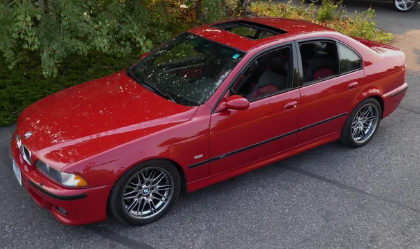 2000 BMW M5