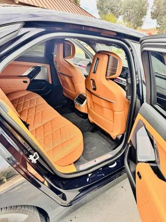 2023 BMW G70 7 Series - Image 6 of 7