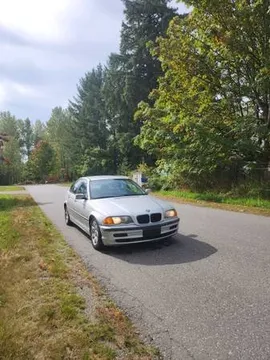 2000 BMW 323i