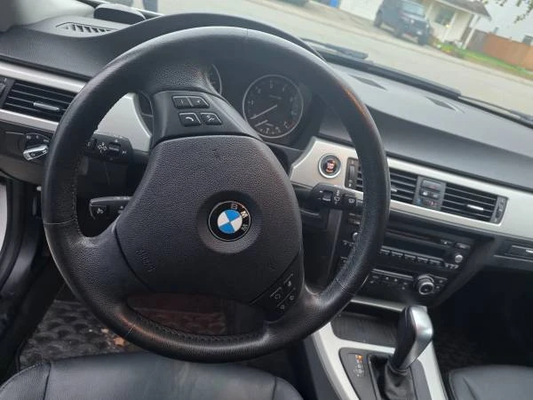 2011 BMW E90 3 Series Sedan - Image 8 of 8