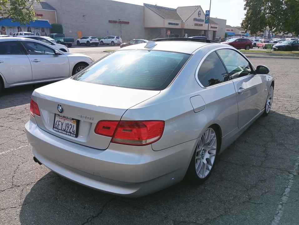 2008 BMW E90 3 Series Sedan - Image 5 of 10
