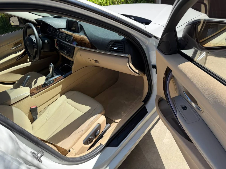 2013 BMW 3 Series - Image 12 of 13
