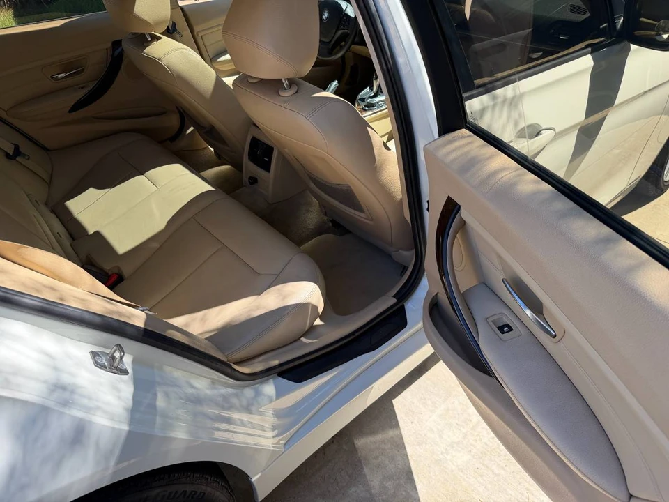 2013 BMW 3 Series - Image 11 of 13