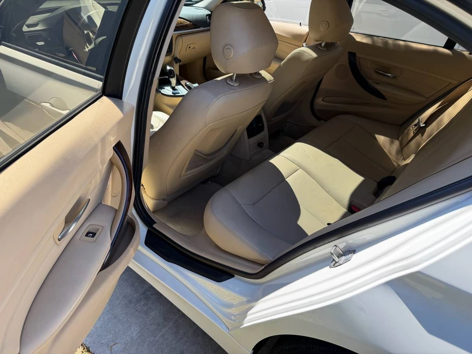 2013 BMW 3 Series - Image 9 of 13