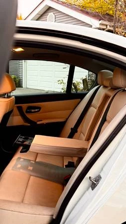 2011 BMW E90 3 Series Sedan - Image 16 of 17