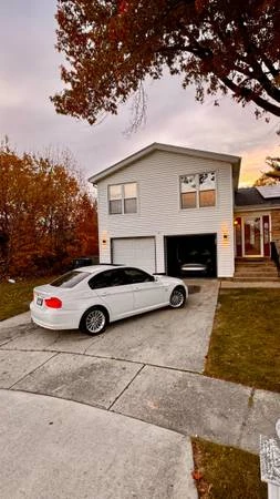 2011 BMW E90 3 Series Sedan - Image 5 of 17