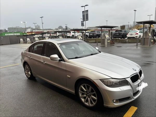 2009 BMW E90 3 Series Sedan - Image 3 of 10