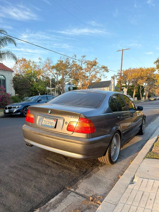 2004 BMW E46 330i & 330Ci - Image 9 of 11