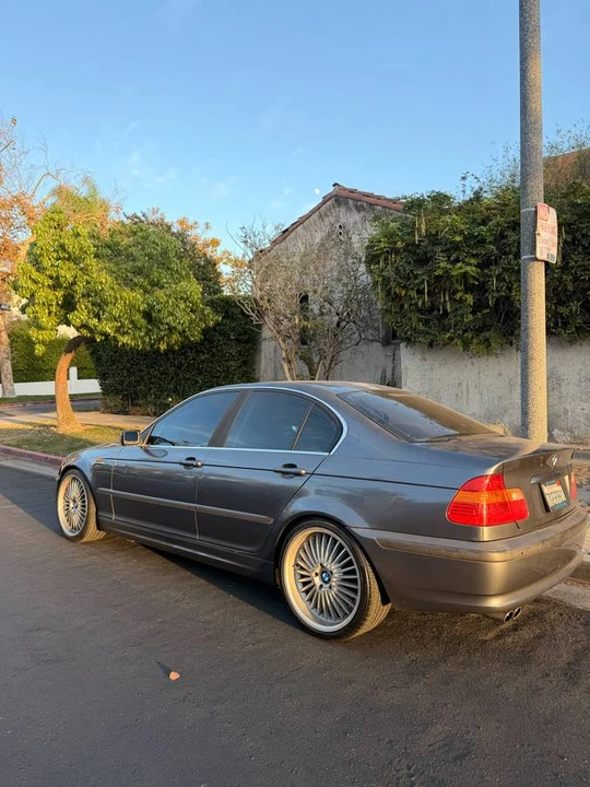 2004 BMW E46 330i & 330Ci - Image 11 of 11