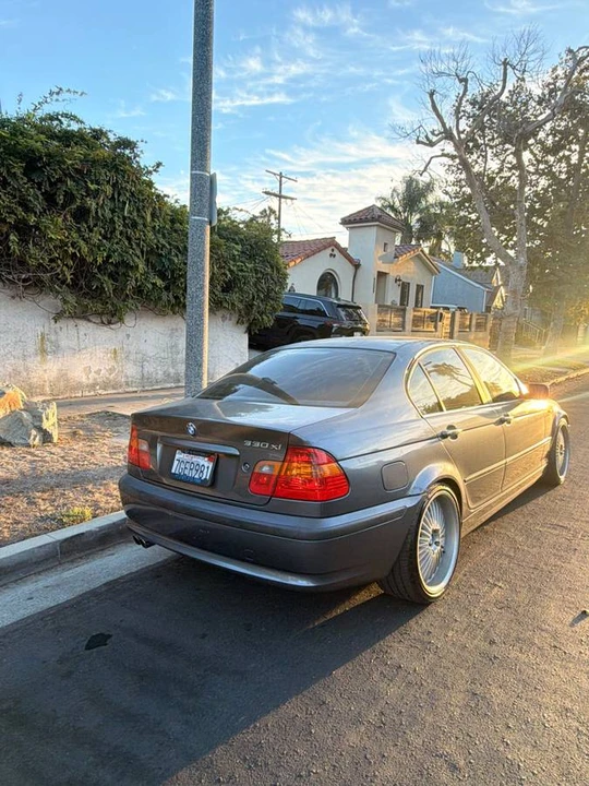 2004 BMW E46 330i & 330Ci - Image 4 of 11