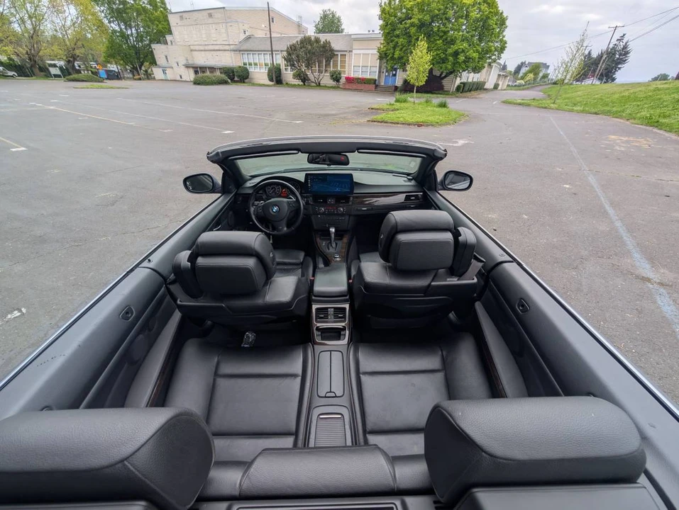 2011 BMW E93 335i Convertible - Image 7 of 15