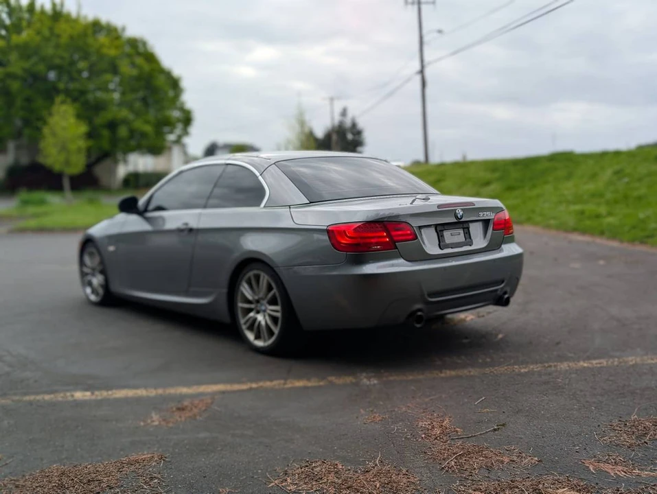 2011 BMW E93 335i Convertible - Image 4 of 15