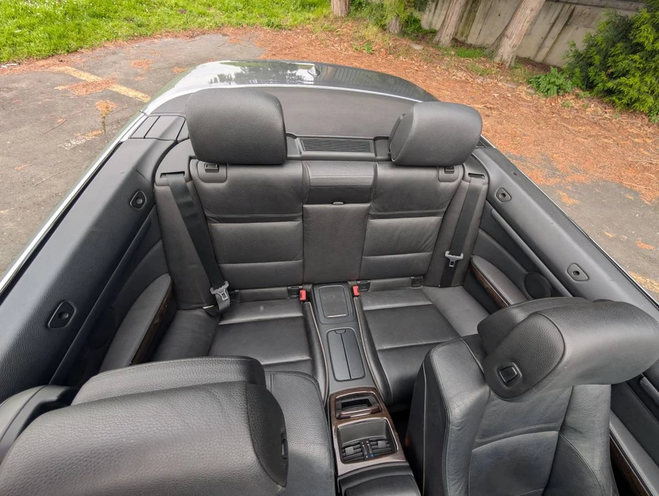 2011 BMW E93 335i Convertible - Image 9 of 15