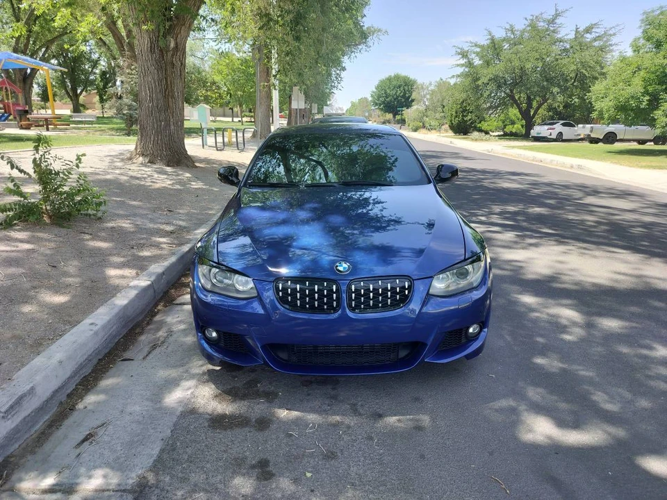 2011 BMW E93 335i Convertible - Image 8 of 11