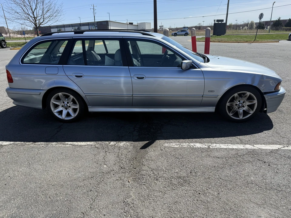 2002 BMW E39 5 Series - Image 5 of 6