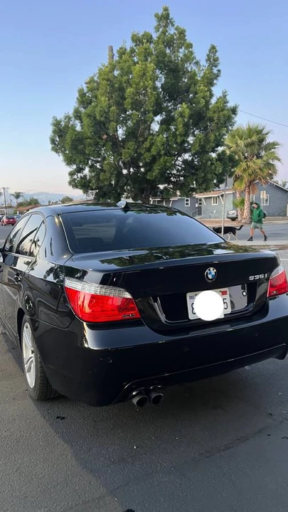 2010 BMW E60 5 Series Sedan - Image 4 of 11