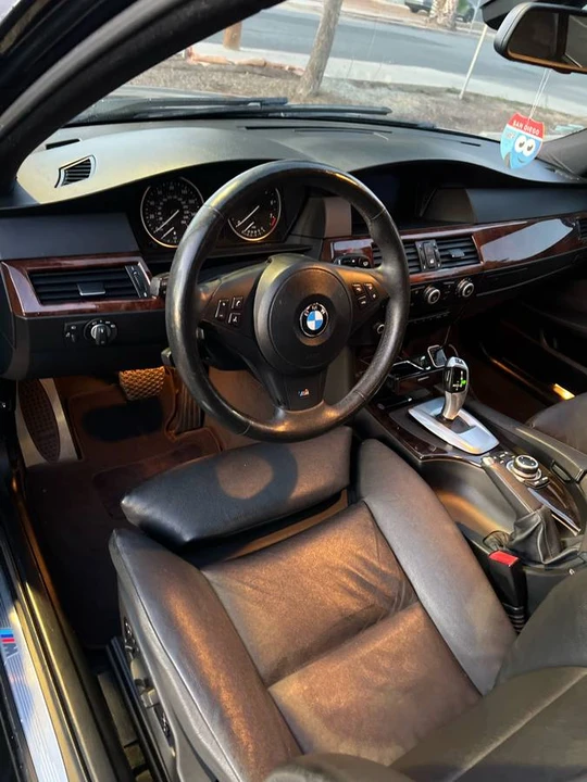 2010 BMW E60 5 Series Sedan - Image 6 of 11