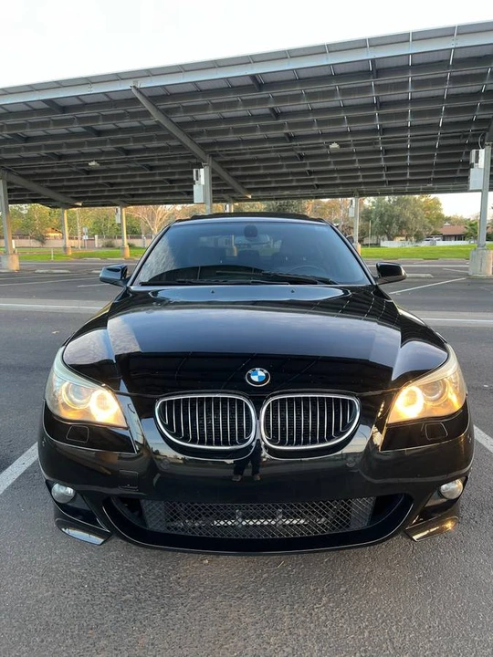 2010 BMW E60 5 Series Sedan - Image 2 of 11