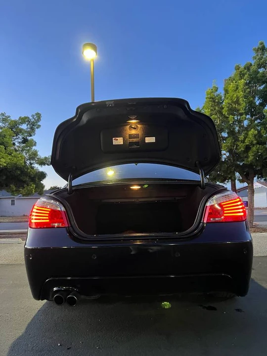 2010 BMW E60 5 Series Sedan - Image 11 of 11