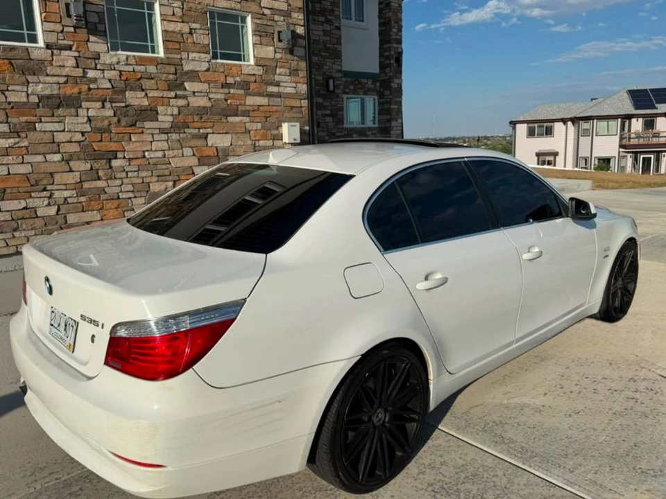 2010 BMW E60 5 Series Sedan - Image 4 of 9
