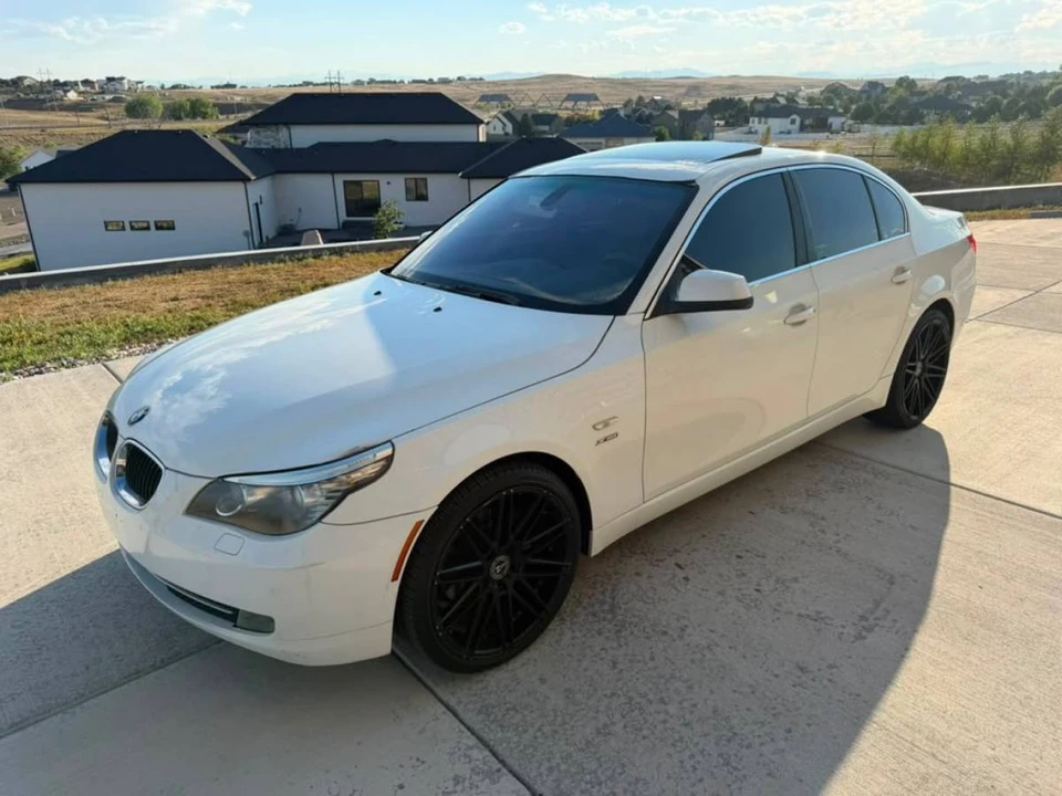 2010 BMW E60 5 Series Sedan - Image 3 of 9