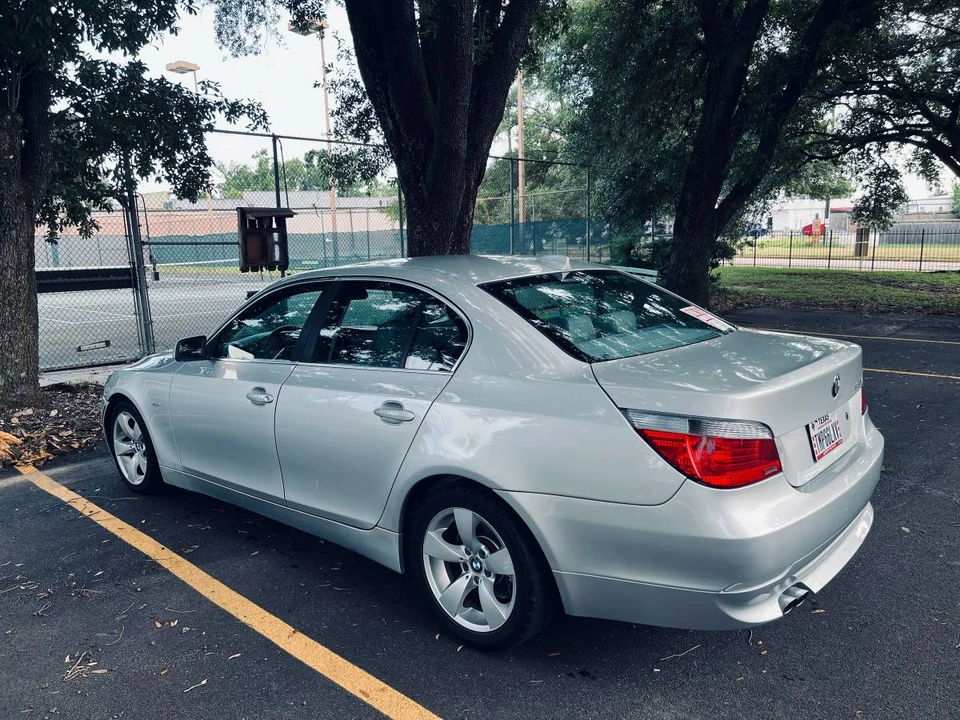 2007 BMW E60 5 Series Sedan - Image 2 of 6