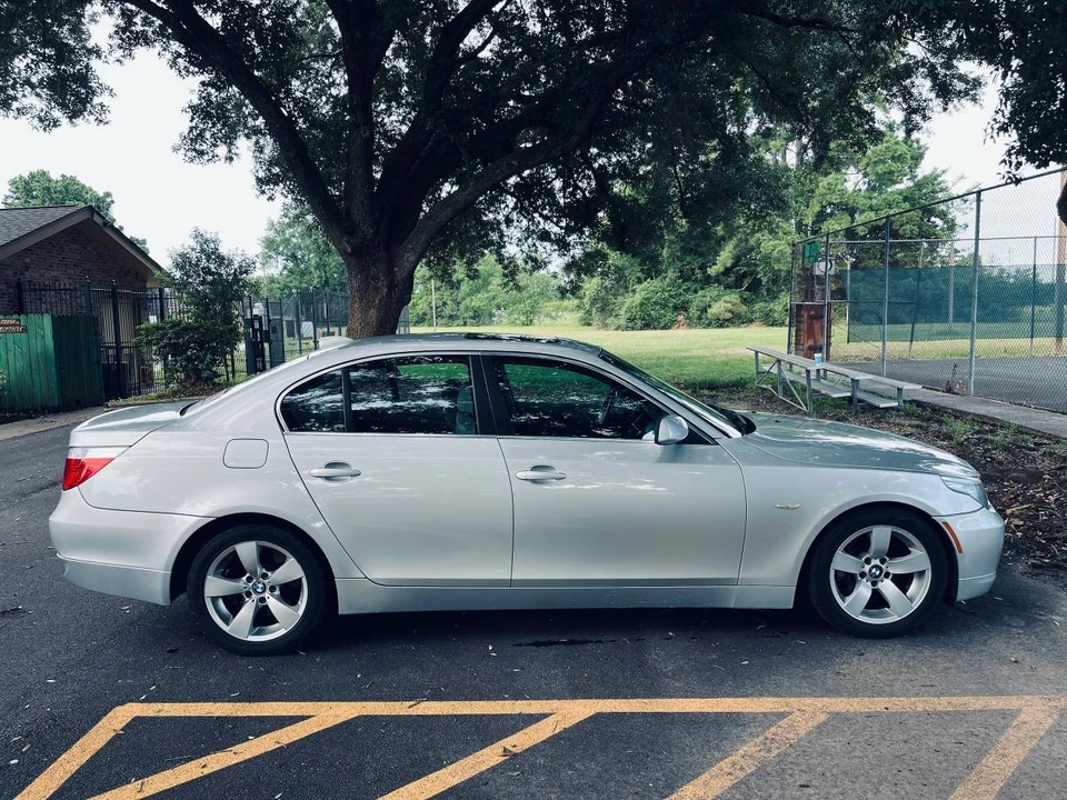 2007 BMW E60 5 Series Sedan - Image 3 of 6
