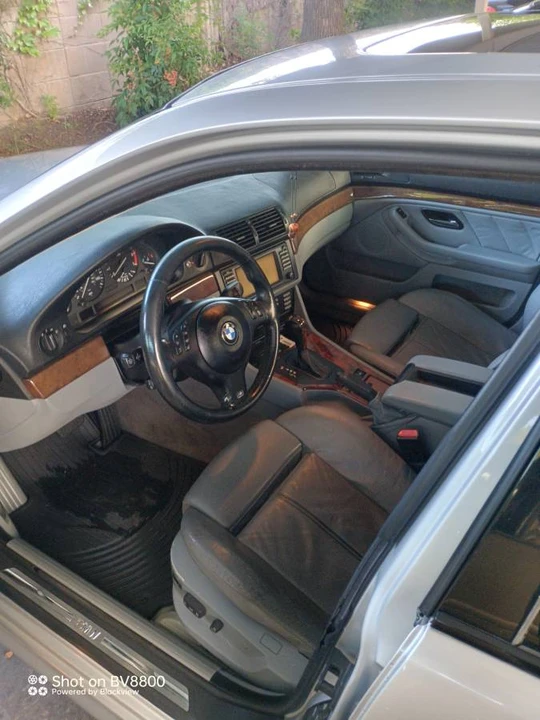 2002 BMW E39 540i - Image 2 of 7