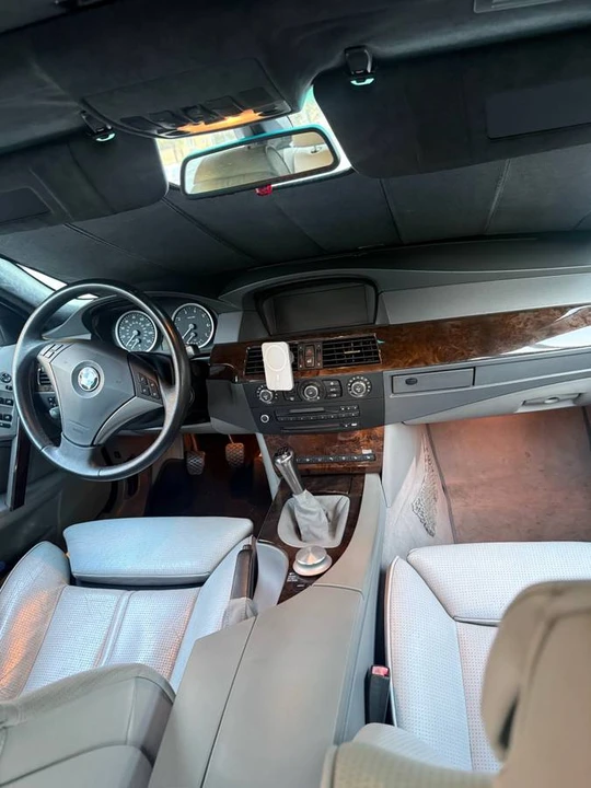2005 BMW E60 545i & 550i Sedan - Image 3 of 6