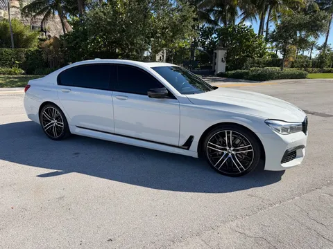 2017 BMW 740i