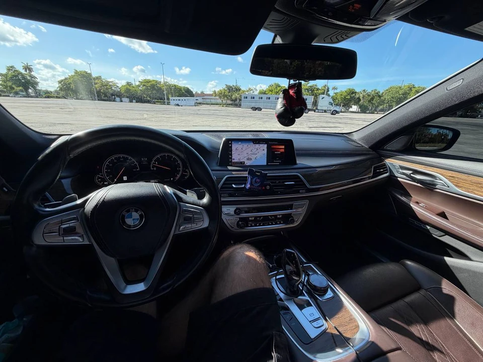 2017 BMW G11/G12 7 Series - Image 6 of 6