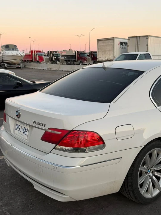 2008 BMW E65/E66 750i & 760i Sedan - Image 7 of 8