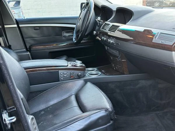 2008 BMW E65/E66 750i & 760i Sedan - Image 9 of 13