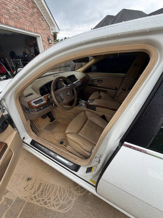 2007 BMW E65/E66 750i & 760i Sedan - Image 5 of 6