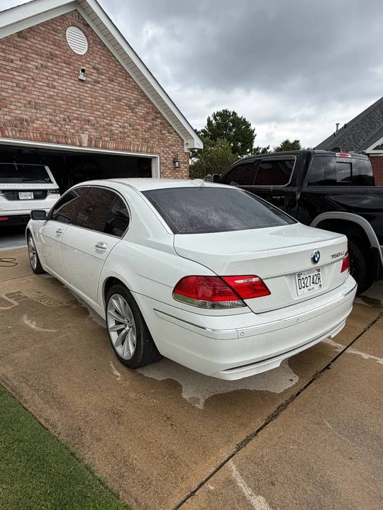 2007 BMW E65/E66 750i & 760i Sedan - Image 3 of 6