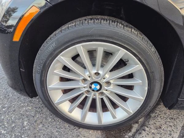 2009 BMW E90 3 Series Sedan - Image 7 of 18